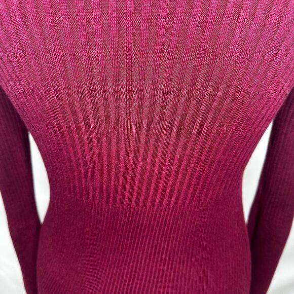 Max Studio Burgundy Turtleneck Sweater Size S - Picture 3 of 4